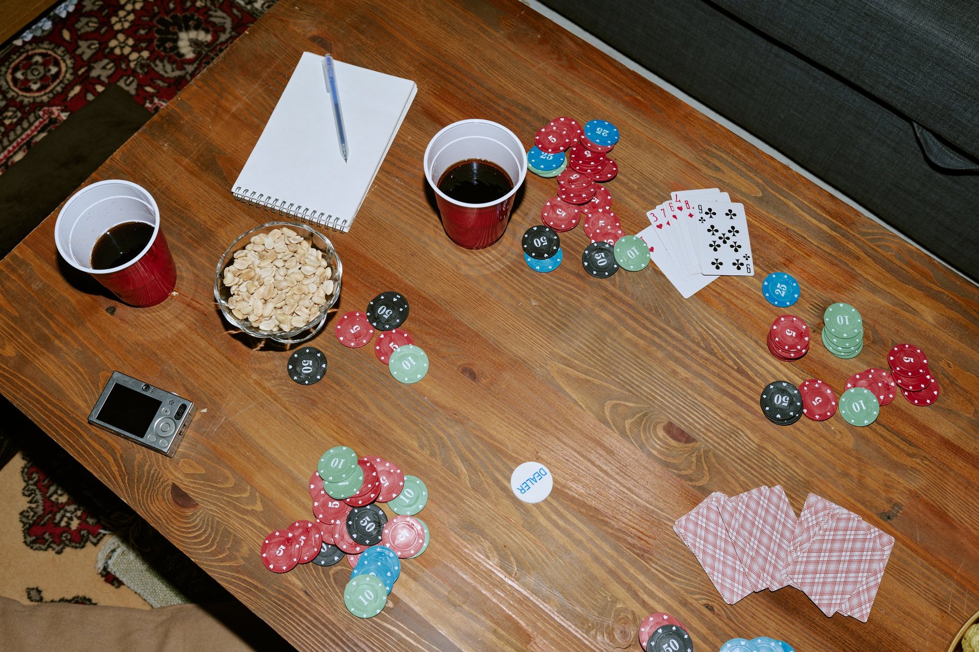 Overhead poker table